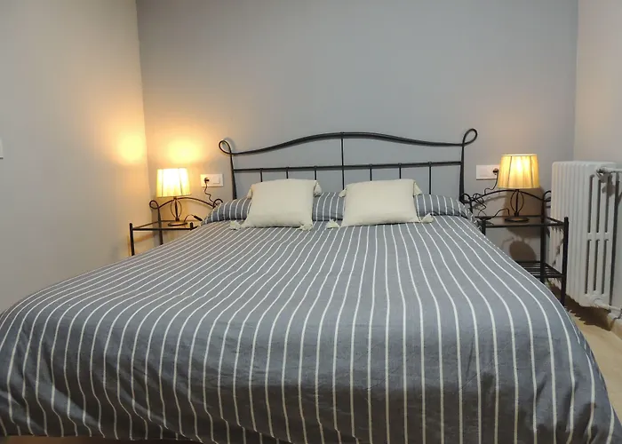 Massot Πανσιόν Anglés